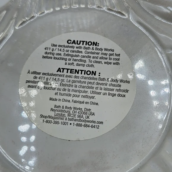 Bath & Body Works White Iridescent Clamshell Candle Holder - Picture 5 of 6